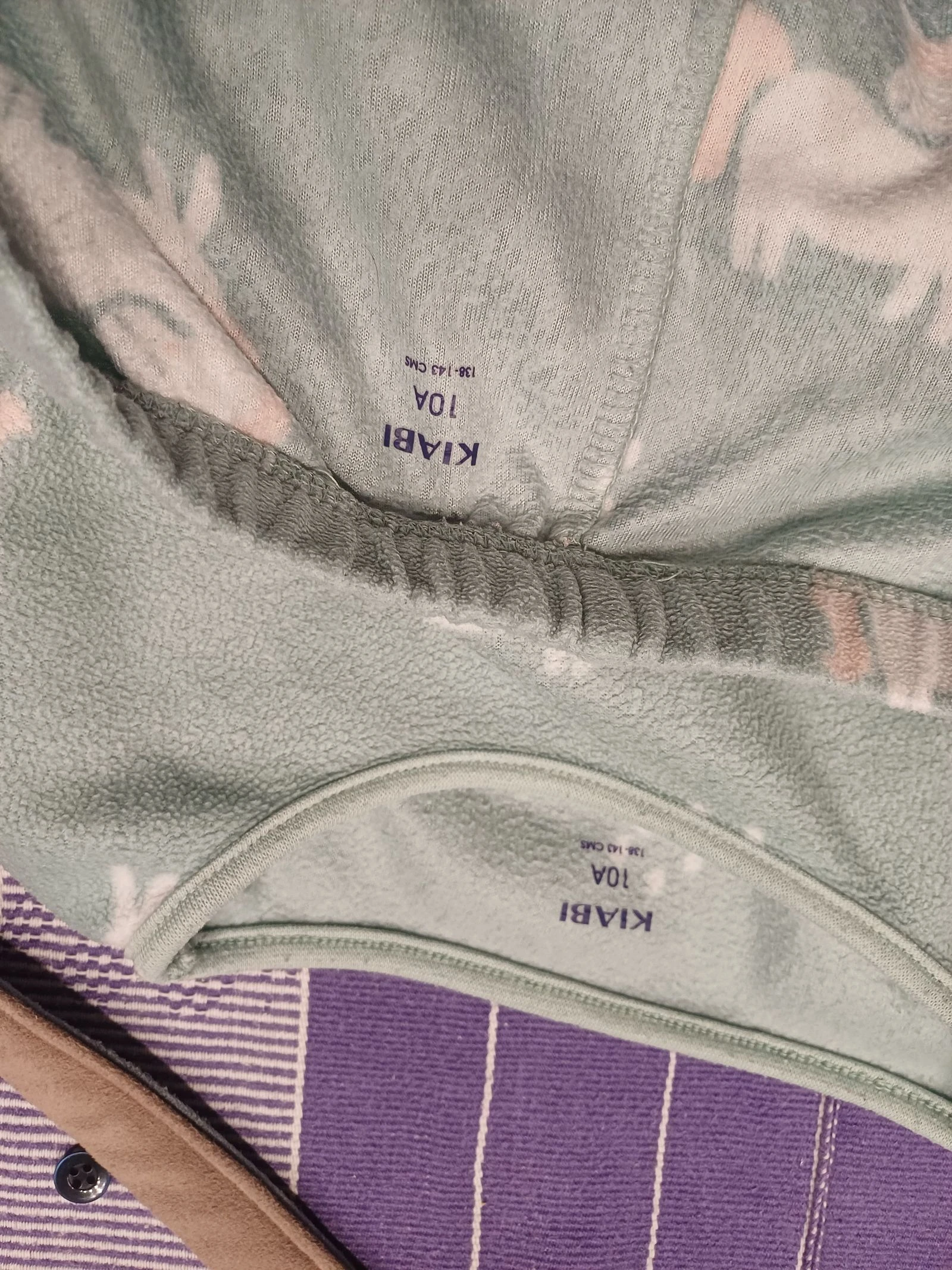 Pijama de unicórnio de lã tamanho 10 anos marca Kiabi – photo 8